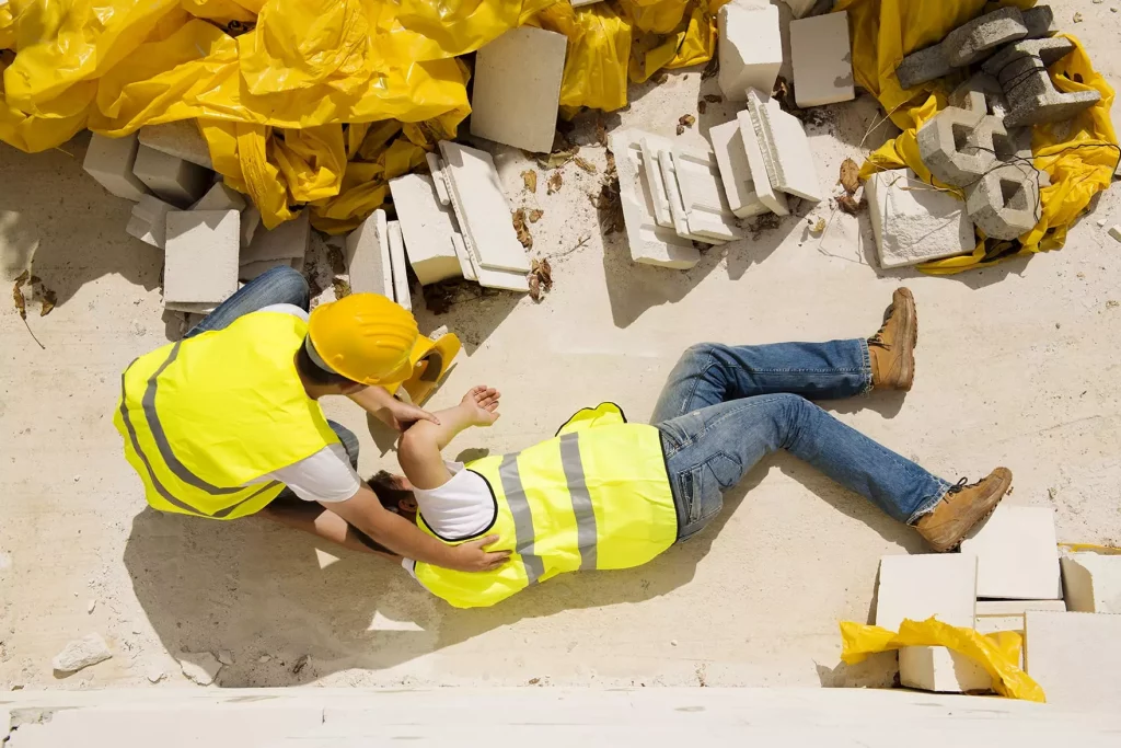 Responsabilidad en un accidente laboral entre contratista y subcontratista